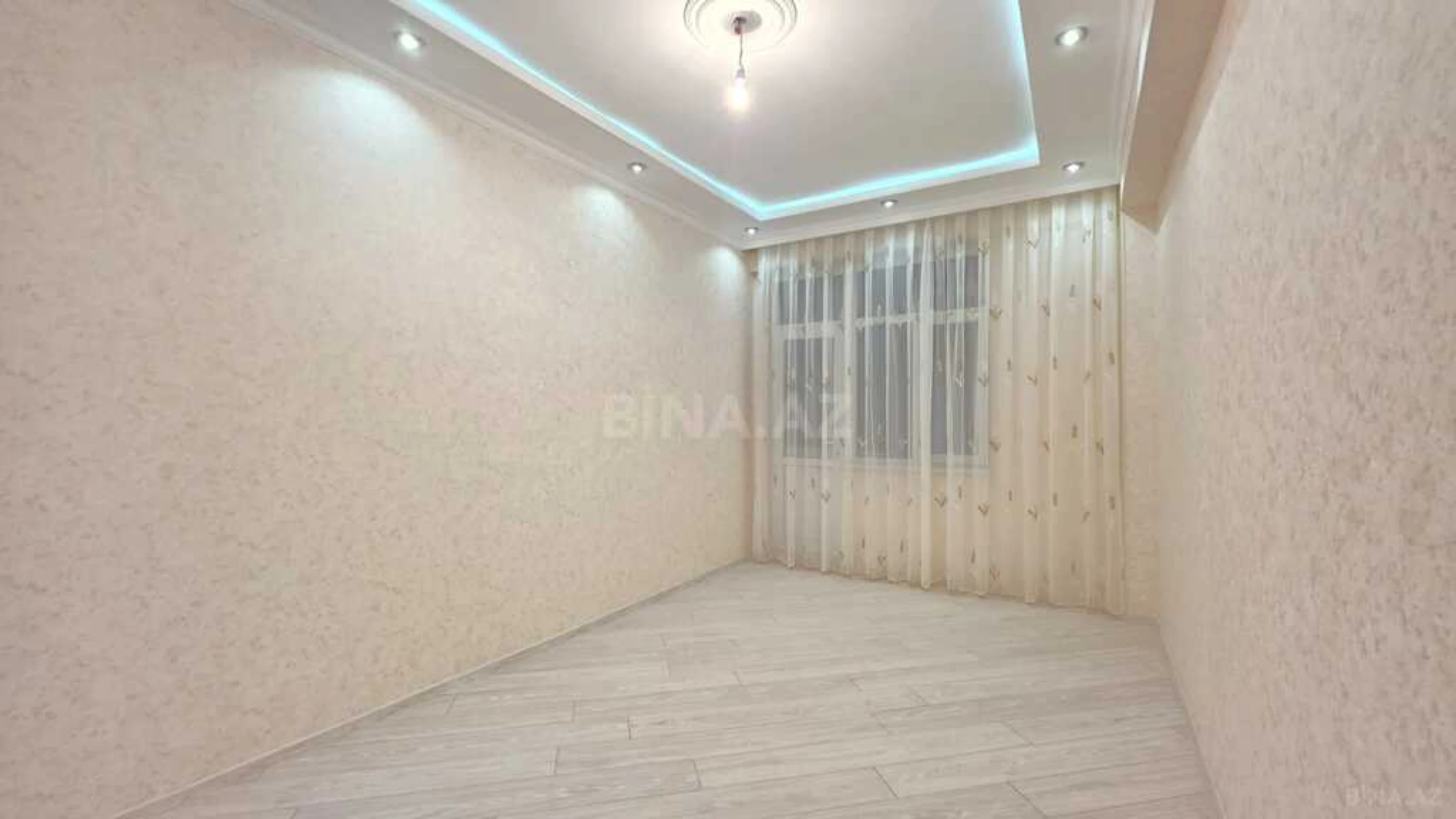 Satılır 3 otaqlı mənzil 86 m²
