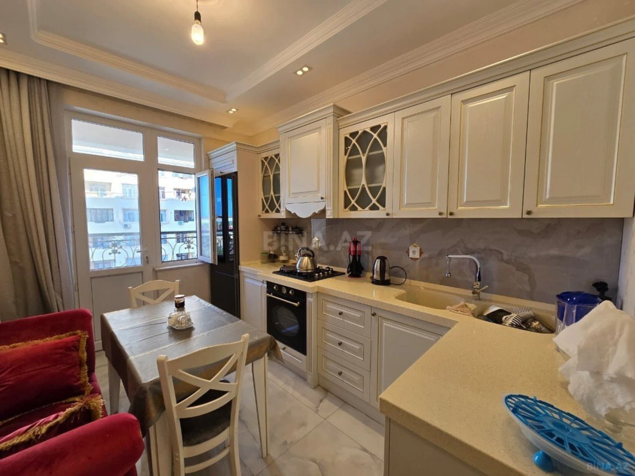 Satılır 3 otaqlı mənzil 103 m²