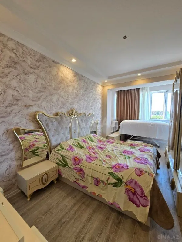 Satılır 3 otaqlı mənzil 103 m²