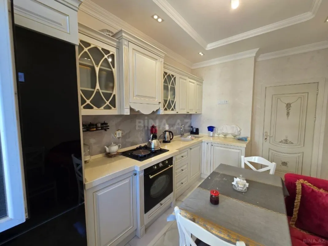 Satılır 3 otaqlı mənzil 103 m²