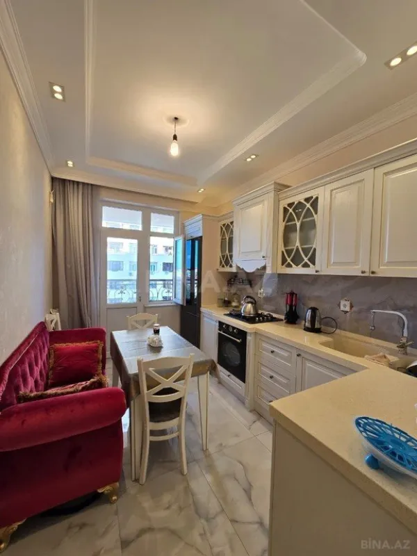 Satılır 3 otaqlı mənzil 103 m²