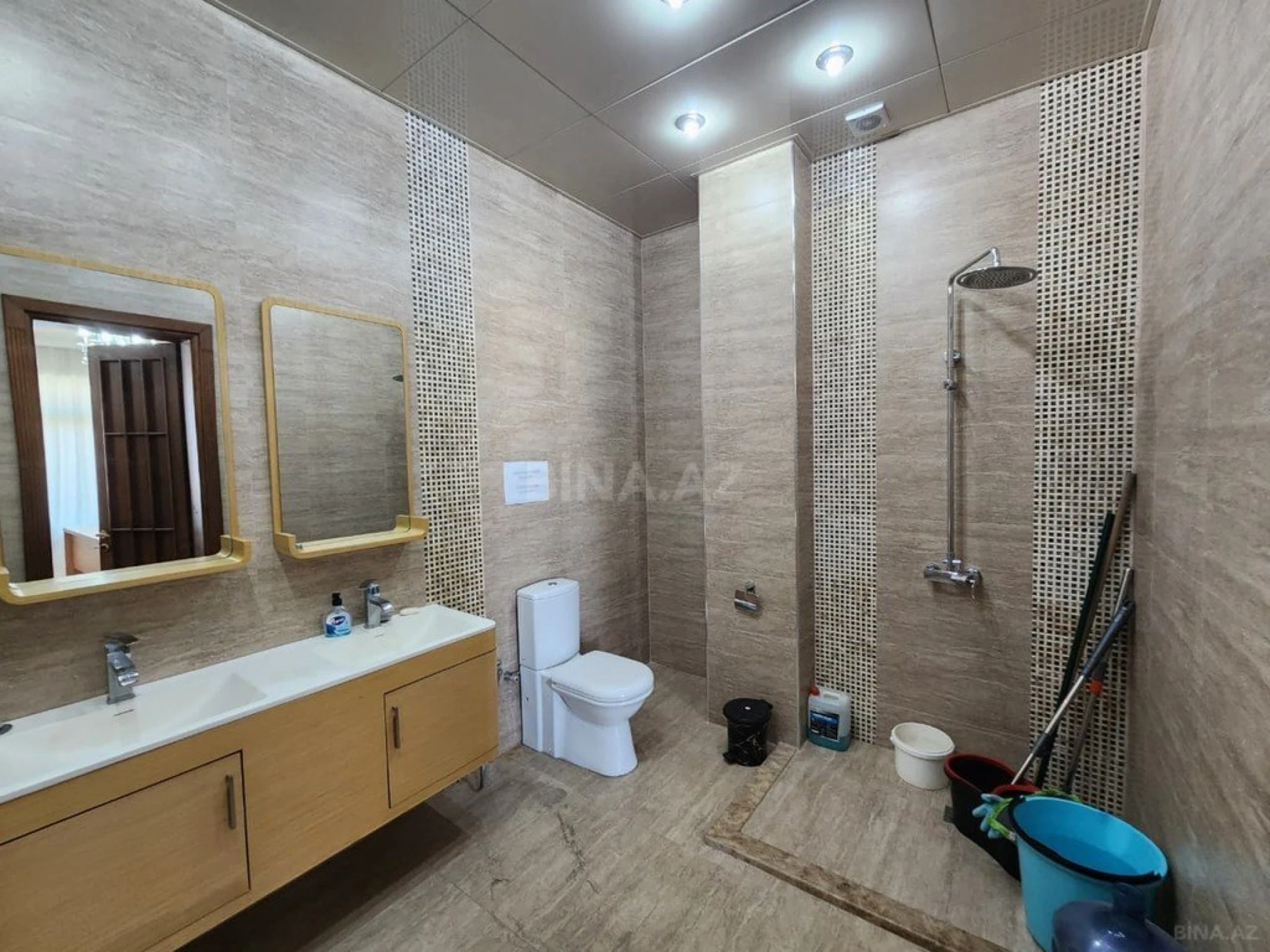 Kirayə verilir 6 otaqlı ofis 350 m²