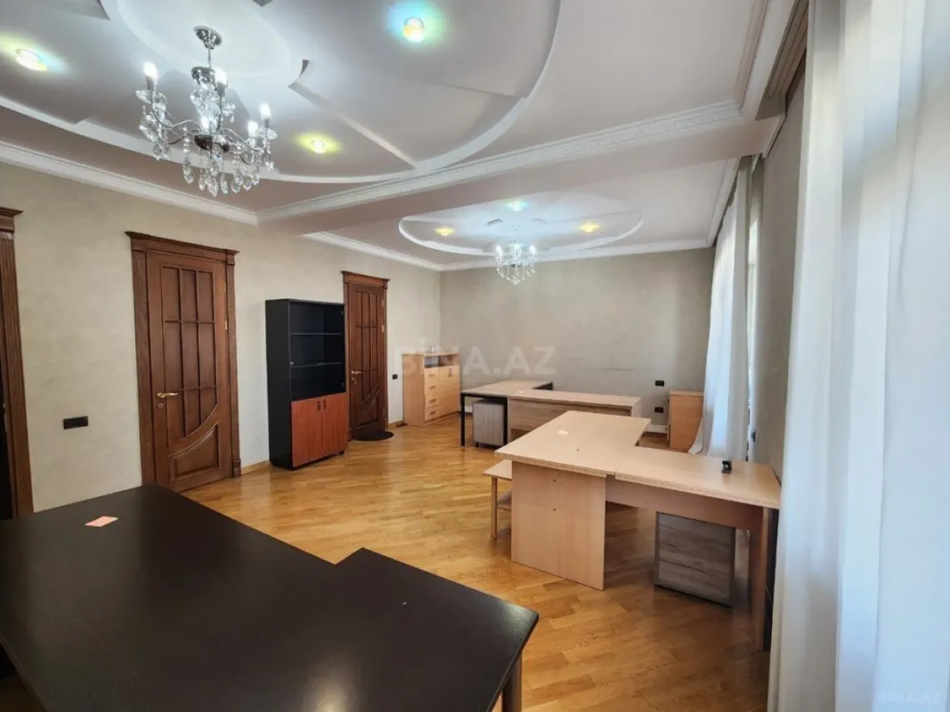 Kirayə verilir 6 otaqlı ofis 350 m²