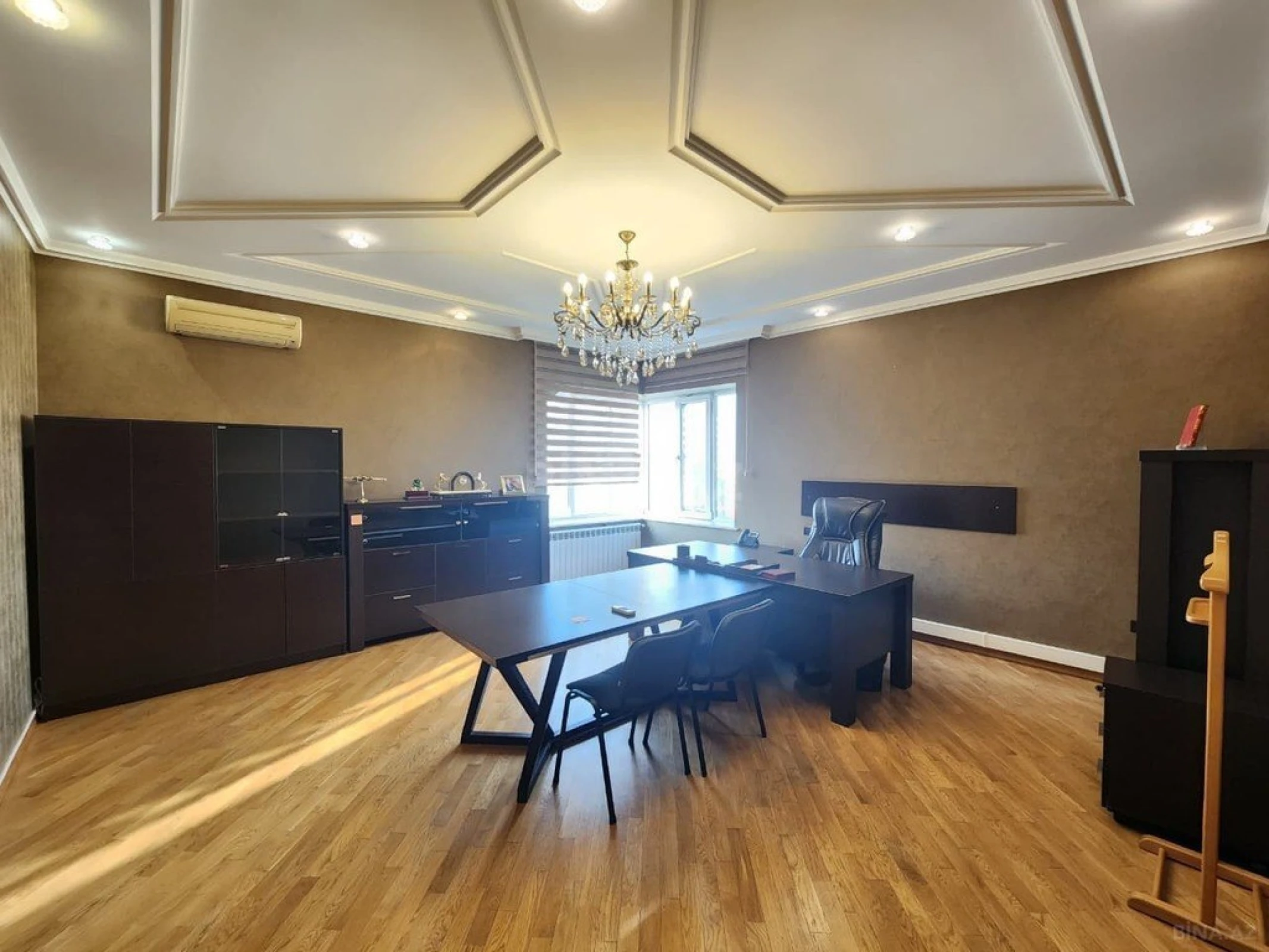 Kirayə verilir 6 otaqlı ofis 350 m²