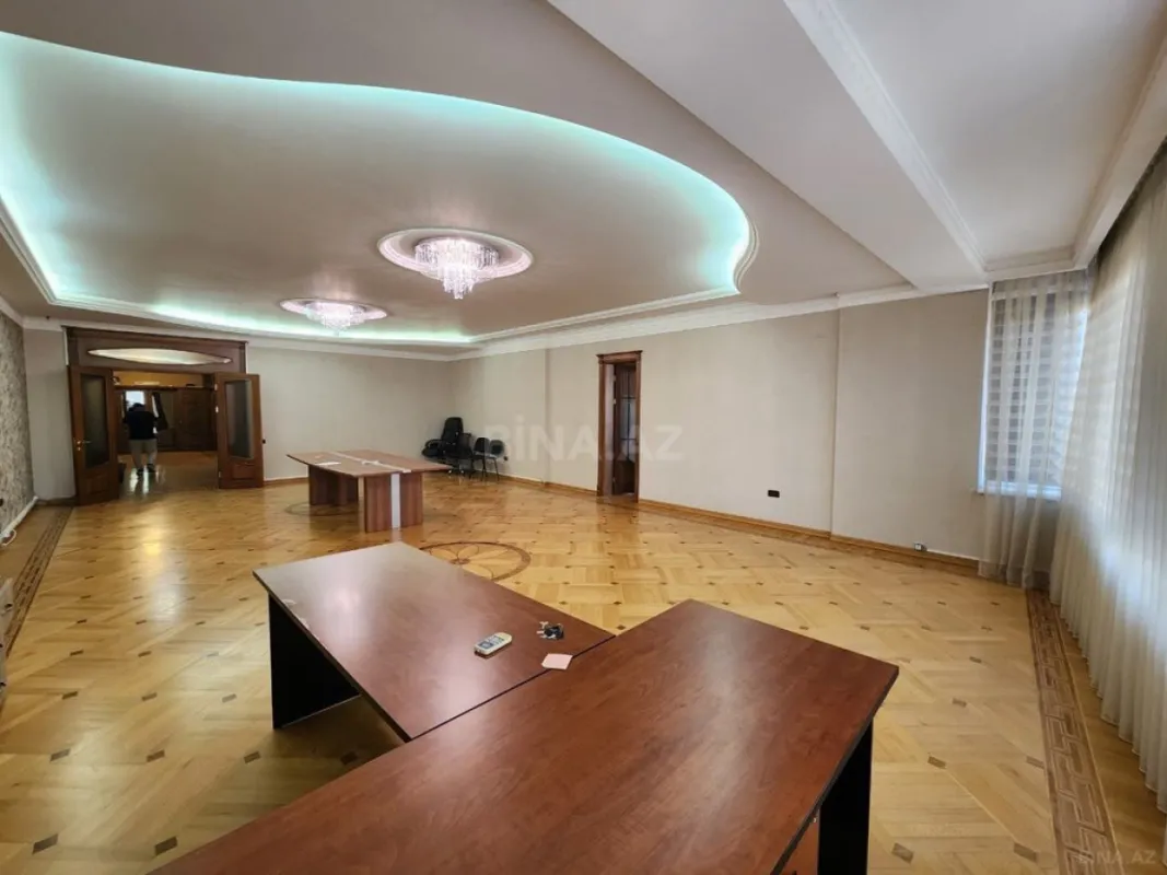Kirayə verilir 6 otaqlı ofis 350 m²