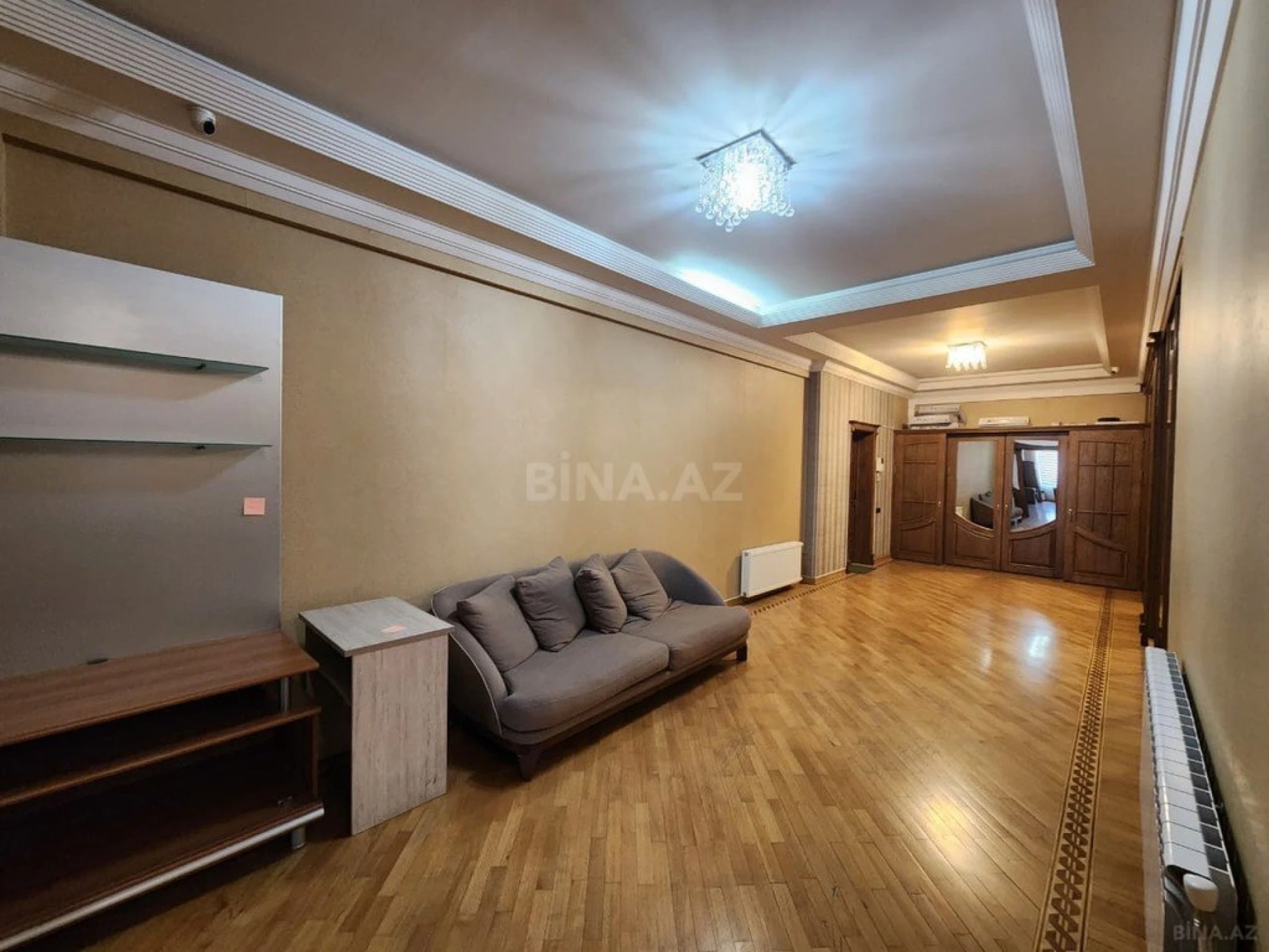 Kirayə verilir 6 otaqlı ofis 350 m²