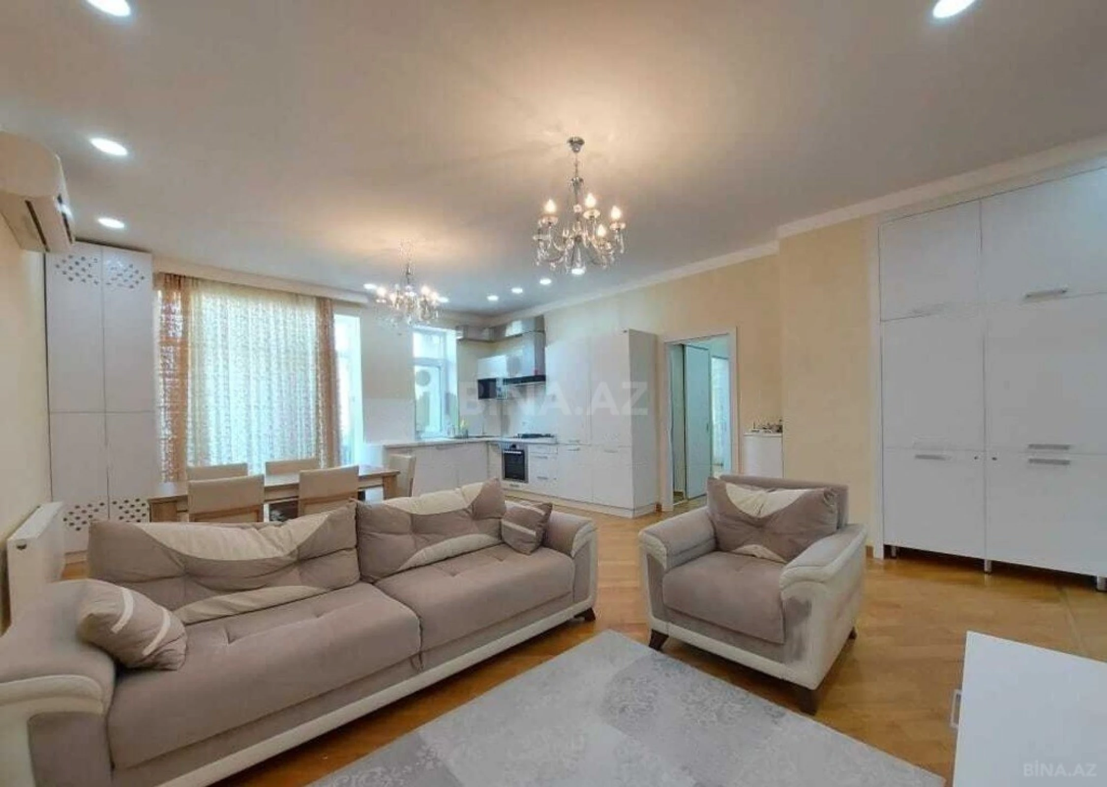 Kirayə verilir 3 otaqlı mənzil 120 m²