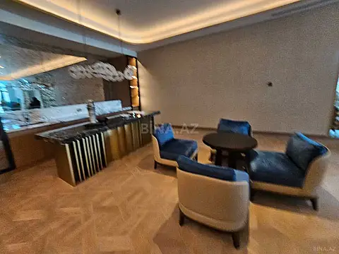 Satılır 4 otaqlı mənzil 165 m²