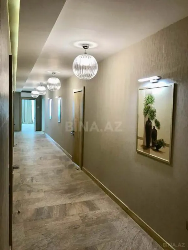 Kirayə verilir 4 otaqlı mənzil 365 m²
