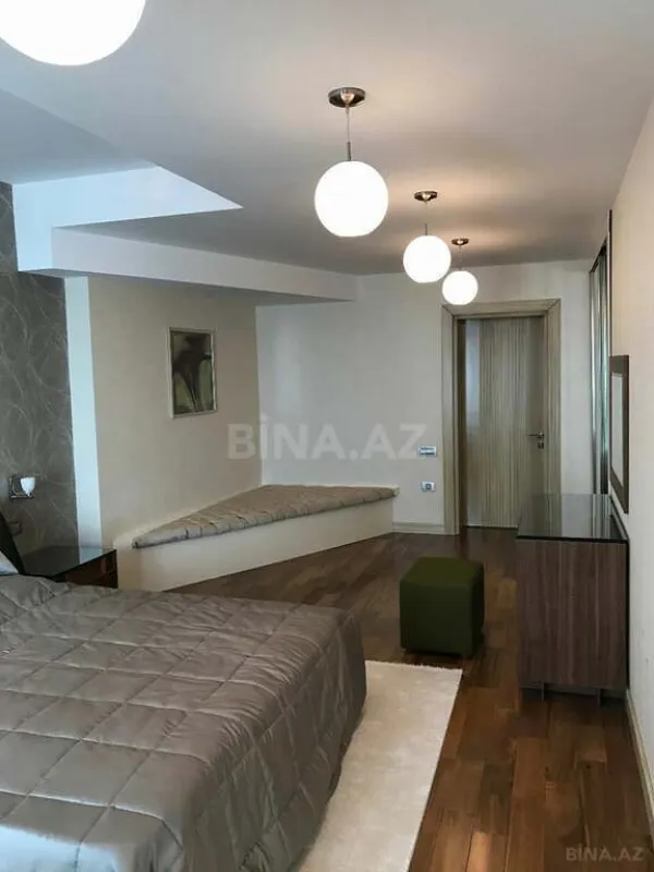 Kirayə verilir 4 otaqlı mənzil 365 m²