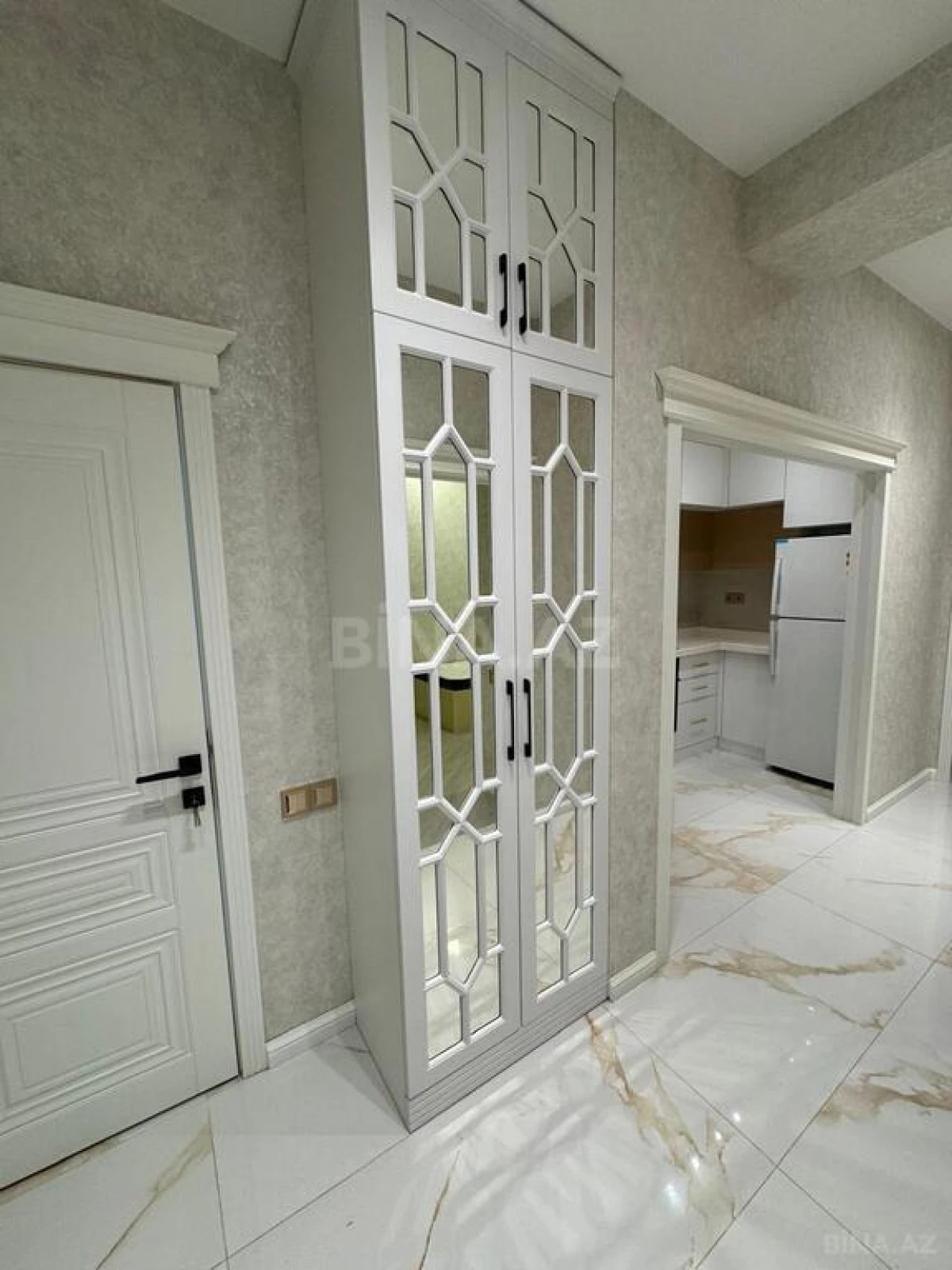 Kirayə verilir 3 otaqlı mənzil 90 m²