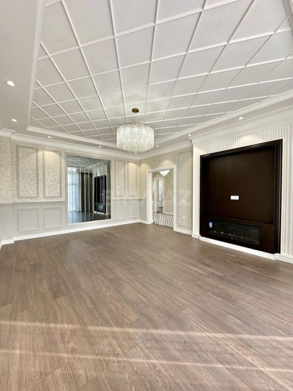 Satılır 6 otaqlı həyət evi 350 m²