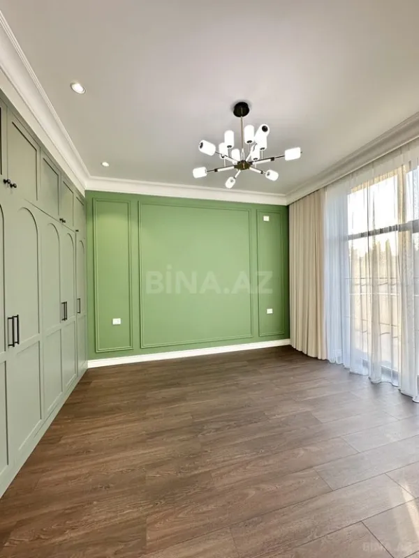 Satılır 6 otaqlı həyət evi 350 m²