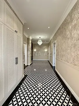 Satılır 6 otaqlı həyət evi 350 m²