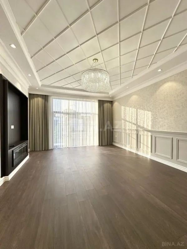 Satılır 6 otaqlı həyət evi 350 m²