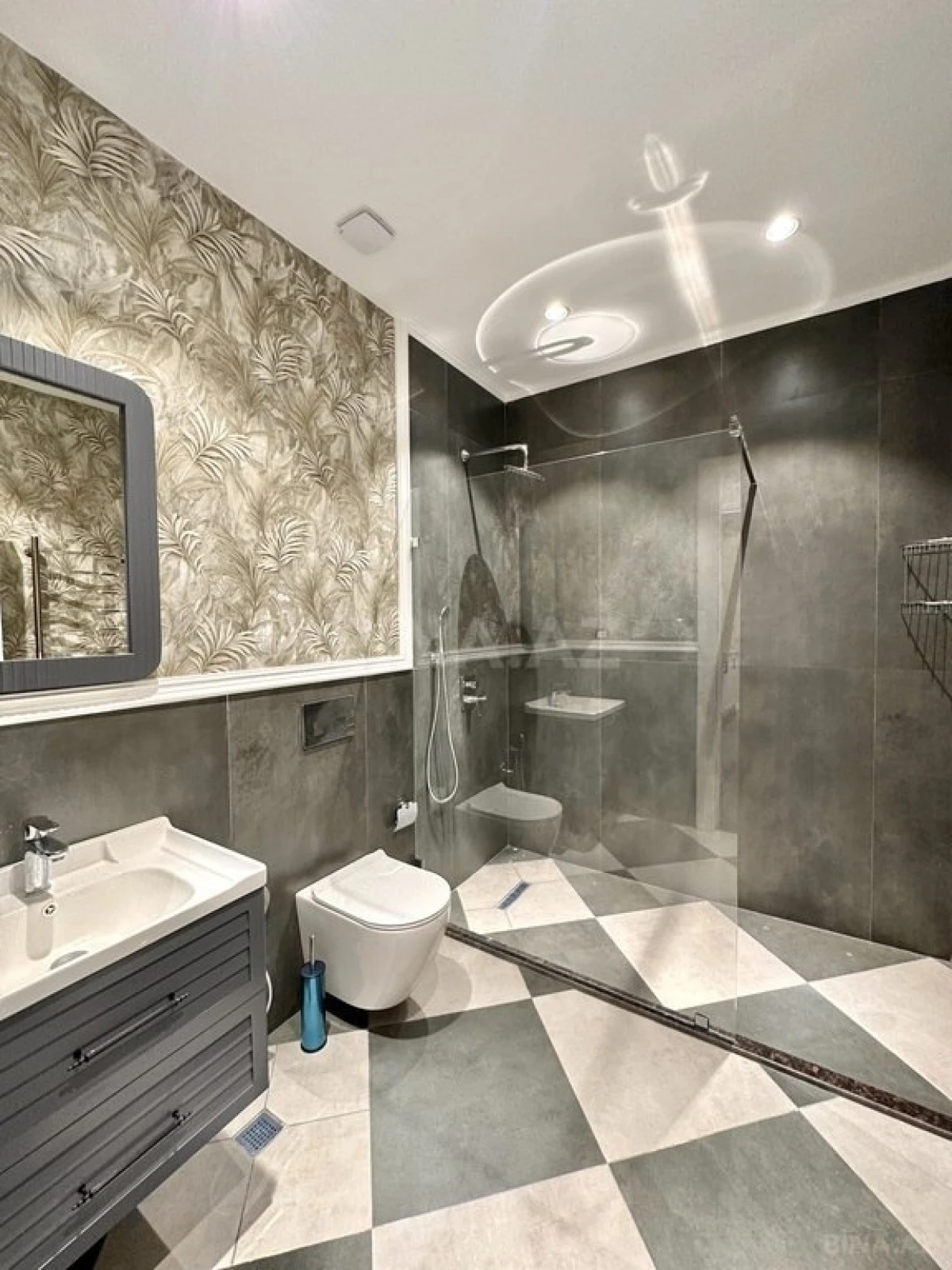 Satılır 6 otaqlı həyət evi 350 m²