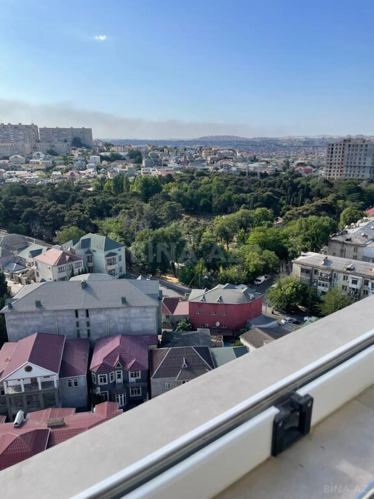 Satılır 3 otaqlı mənzil 108 m²