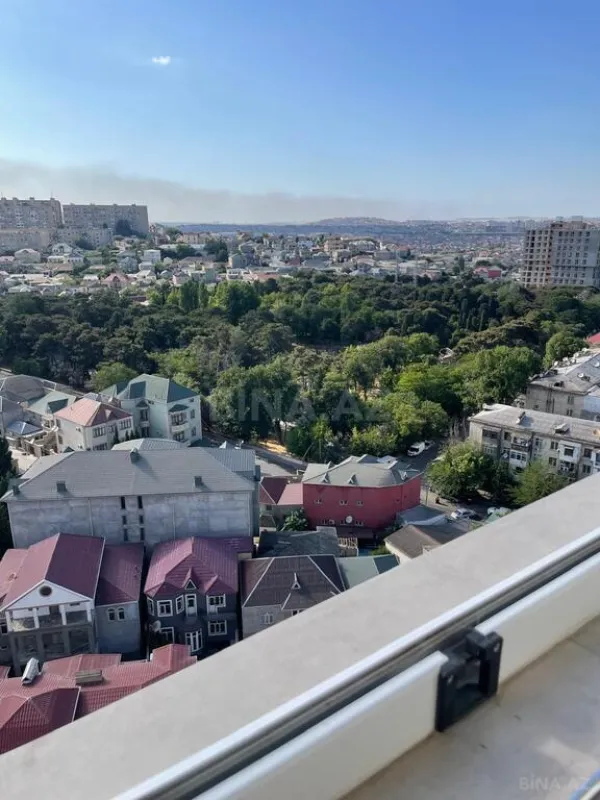 Satılır 3 otaqlı mənzil 108 m²