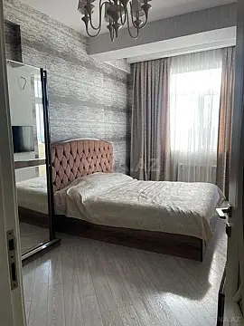 Satılır 3 otaqlı mənzil 108 m²