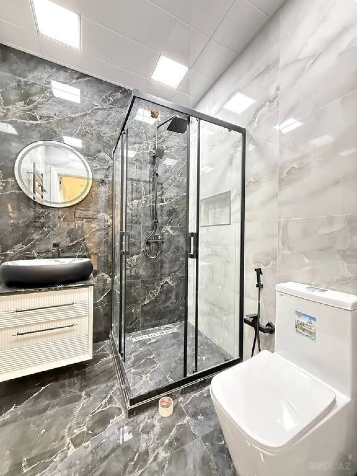 Satılır 5 otaqlı həyət evi 285 m²