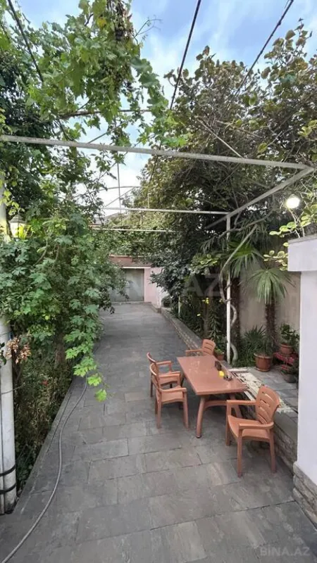 Satılır 5 otaqlı həyət evi 110 m²