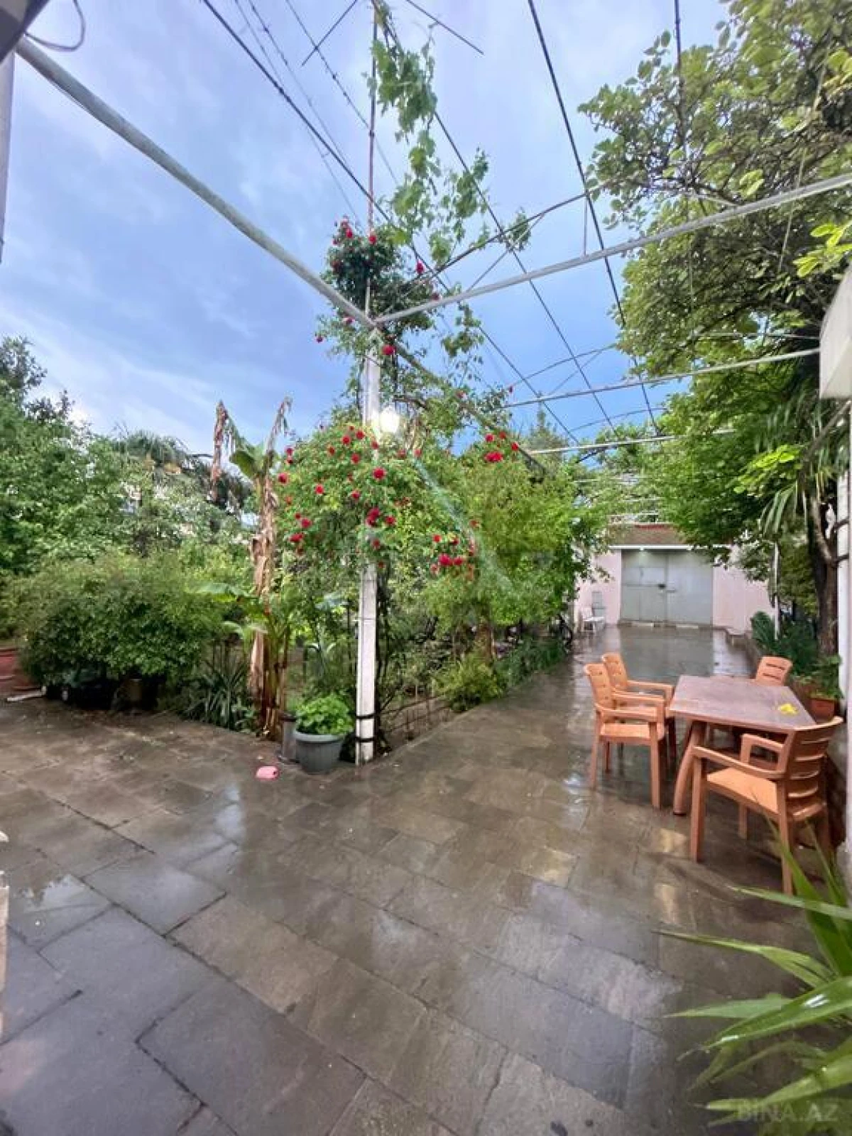 Satılır 5 otaqlı həyət evi 110 m²