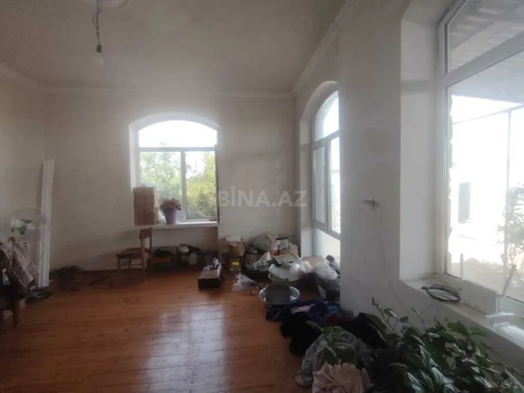 Satılır 5 otaqlı həyət evi 140 m²