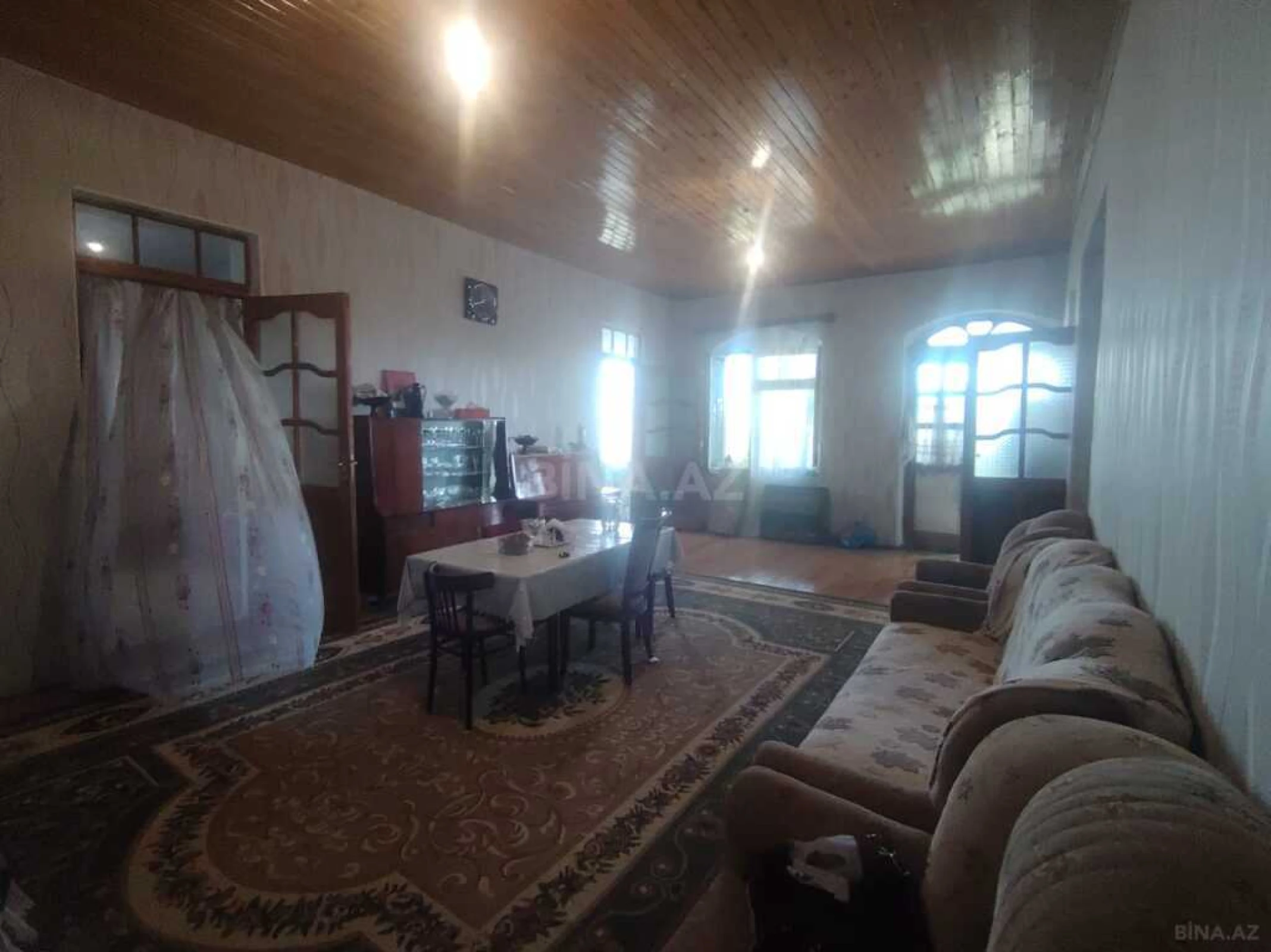 Satılır 5 otaqlı həyət evi 140 m²