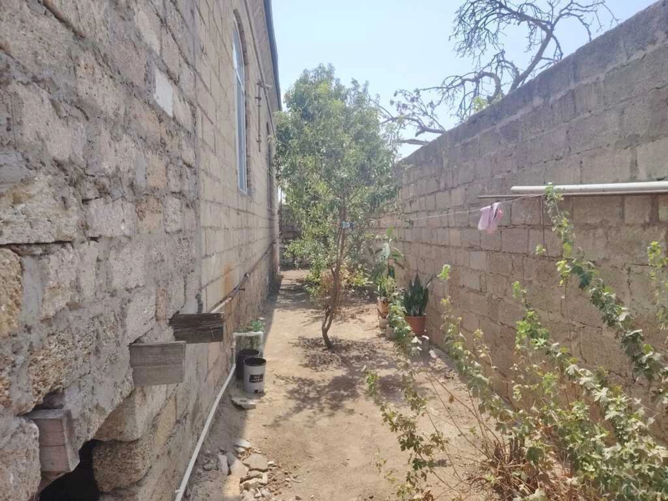 Satılır 5 otaqlı həyət evi 140 m²