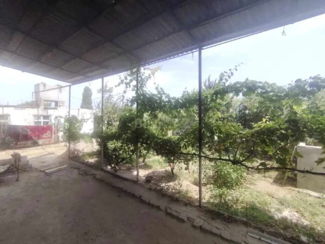 Satılır 5 otaqlı həyət evi 140 m²