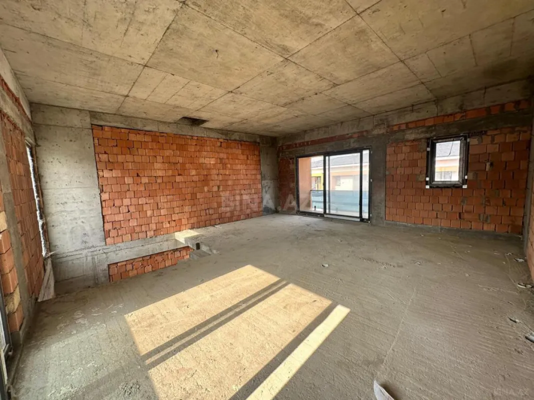 Satılır 3 otaqlı həyət evi 140 m²