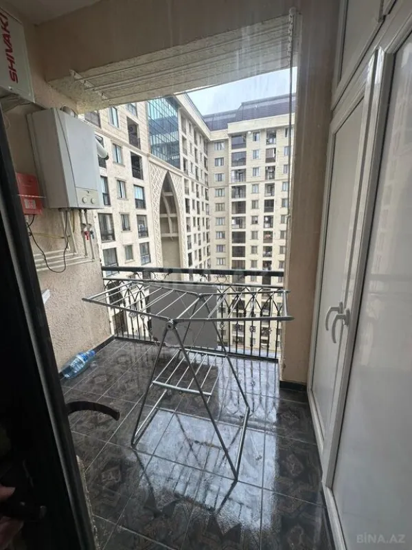 Kirayə verilir 2 otaqlı mənzil 95 m²