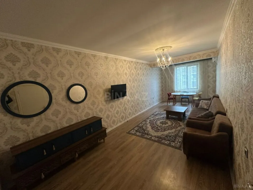 Kirayə verilir 2 otaqlı mənzil 95 m²