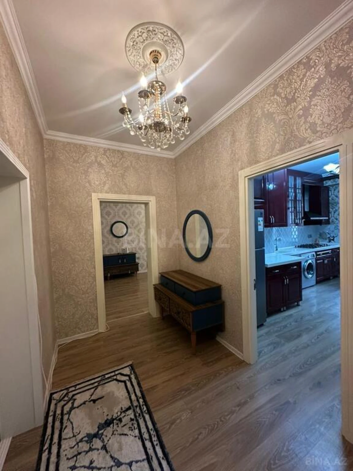 Kirayə verilir 2 otaqlı mənzil 95 m²