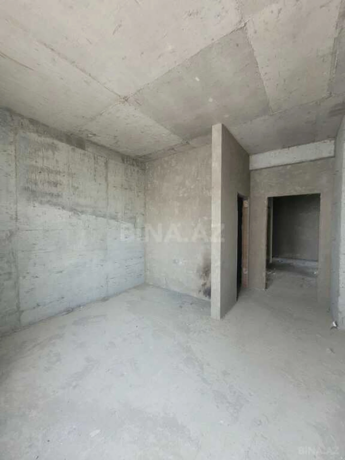 Satılır 3 otaqlı mənzil 157 m²