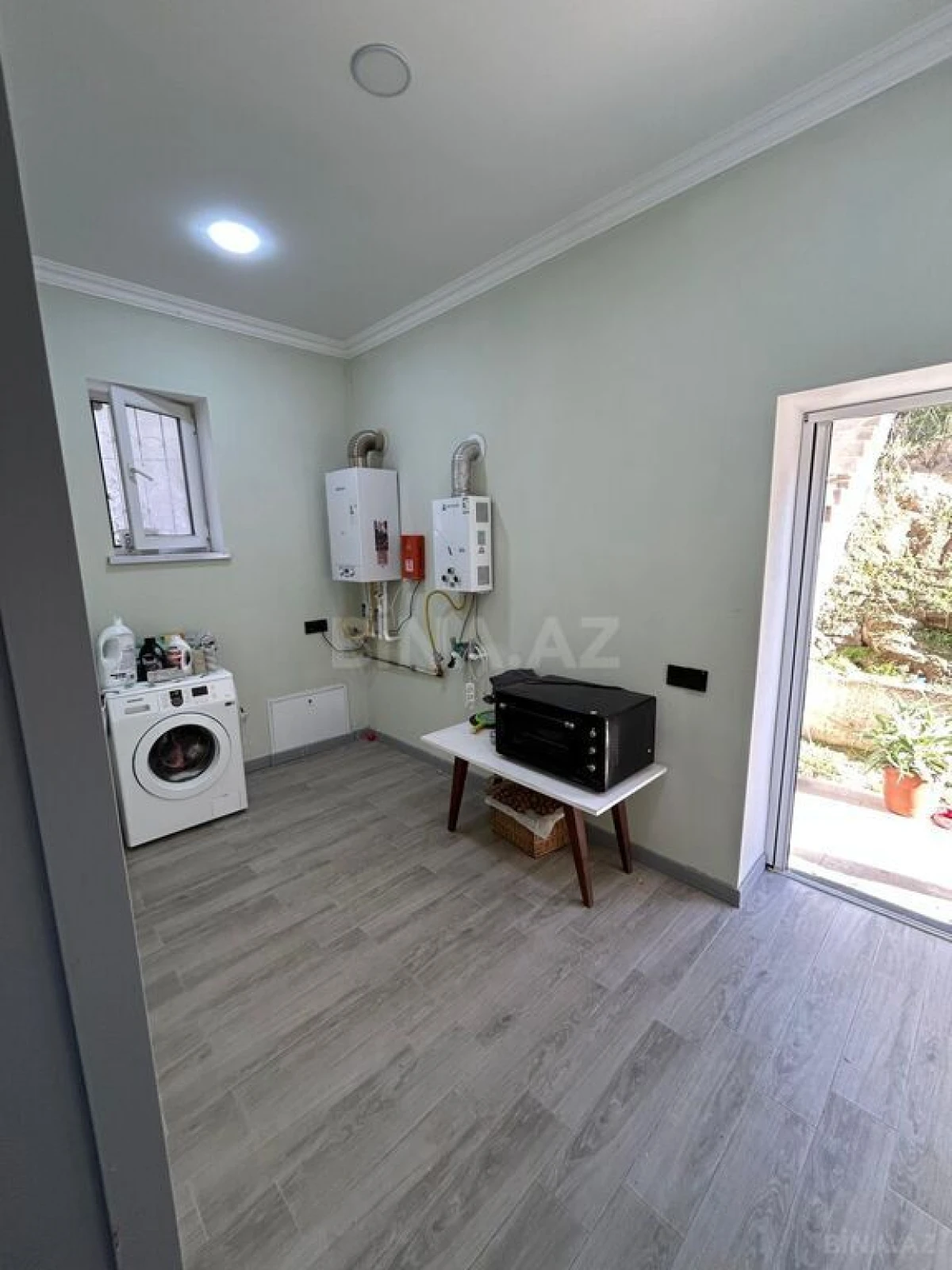 Satılır 7 otaqlı həyət evi 450 m²