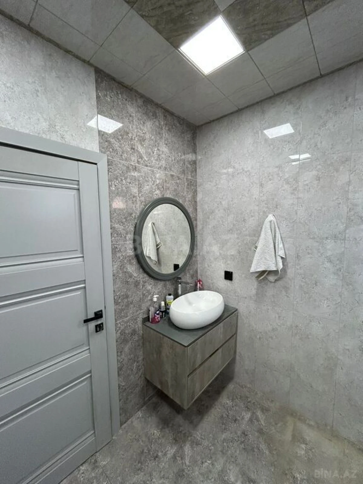 Satılır 7 otaqlı həyət evi 450 m²