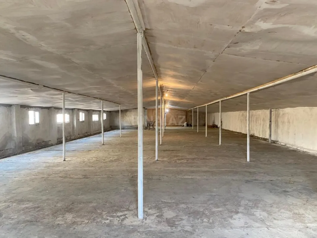 Satılır obyekt 240 m²