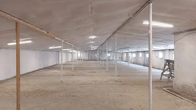 Satılır obyekt 240 m²