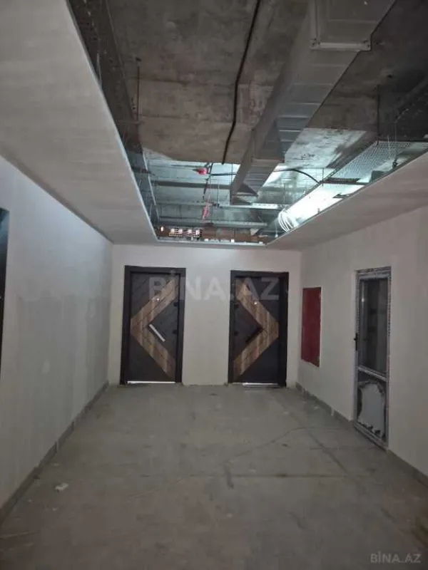 Satılır 3 otaqlı mənzil 157 m²