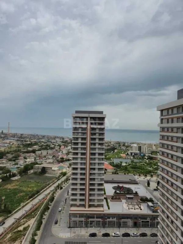 Satılır 3 otaqlı mənzil 157 m²