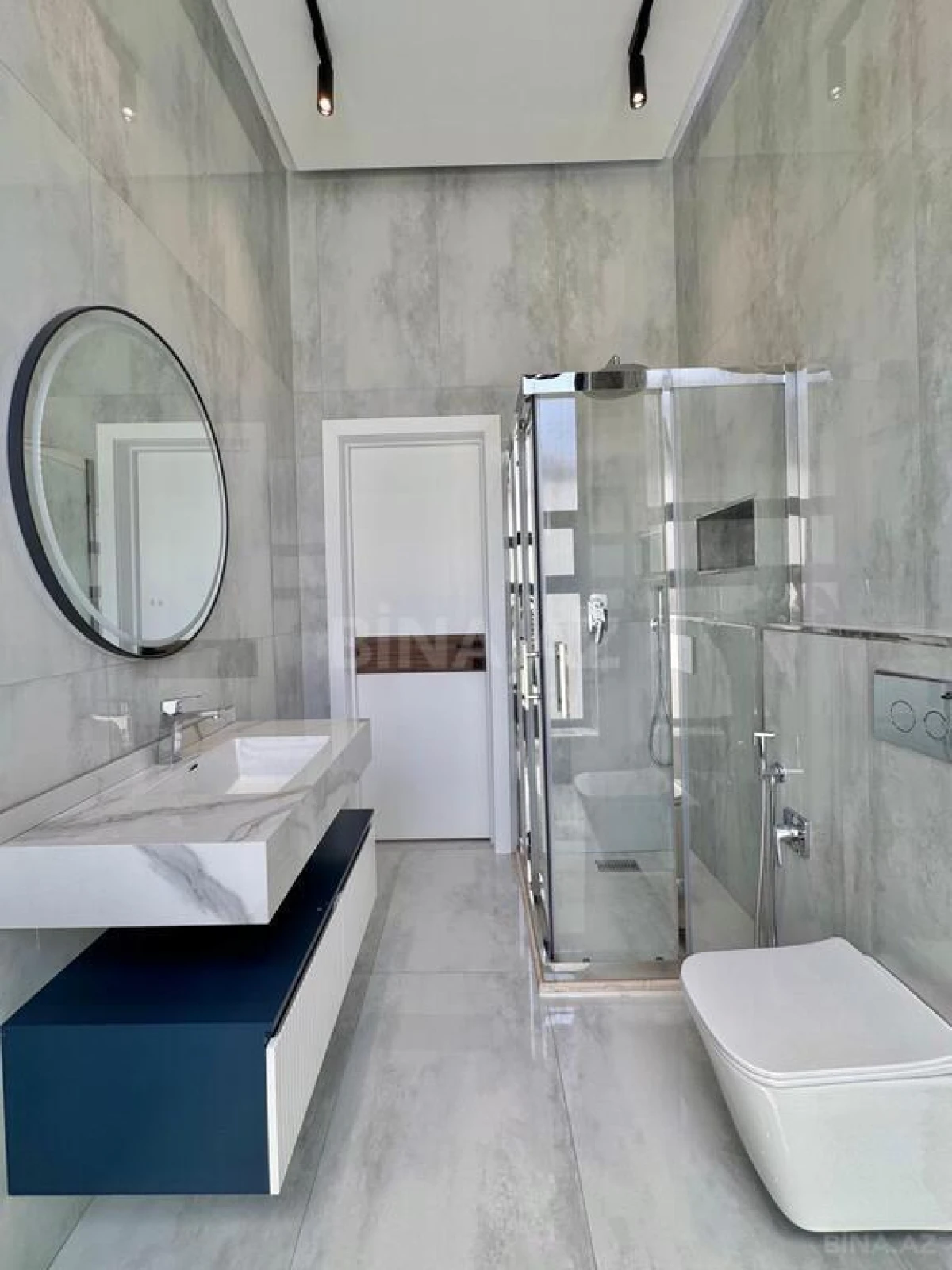 Satılır 5 otaqlı həyət evi 260 m²