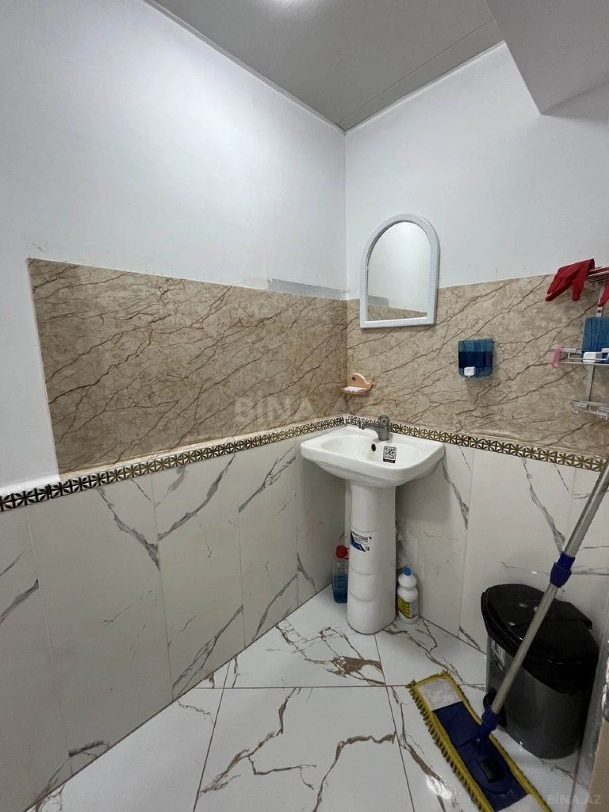 Satılır obyekt 108 m²