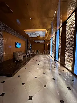 Satılır 4 otaqlı mənzil 200 m²