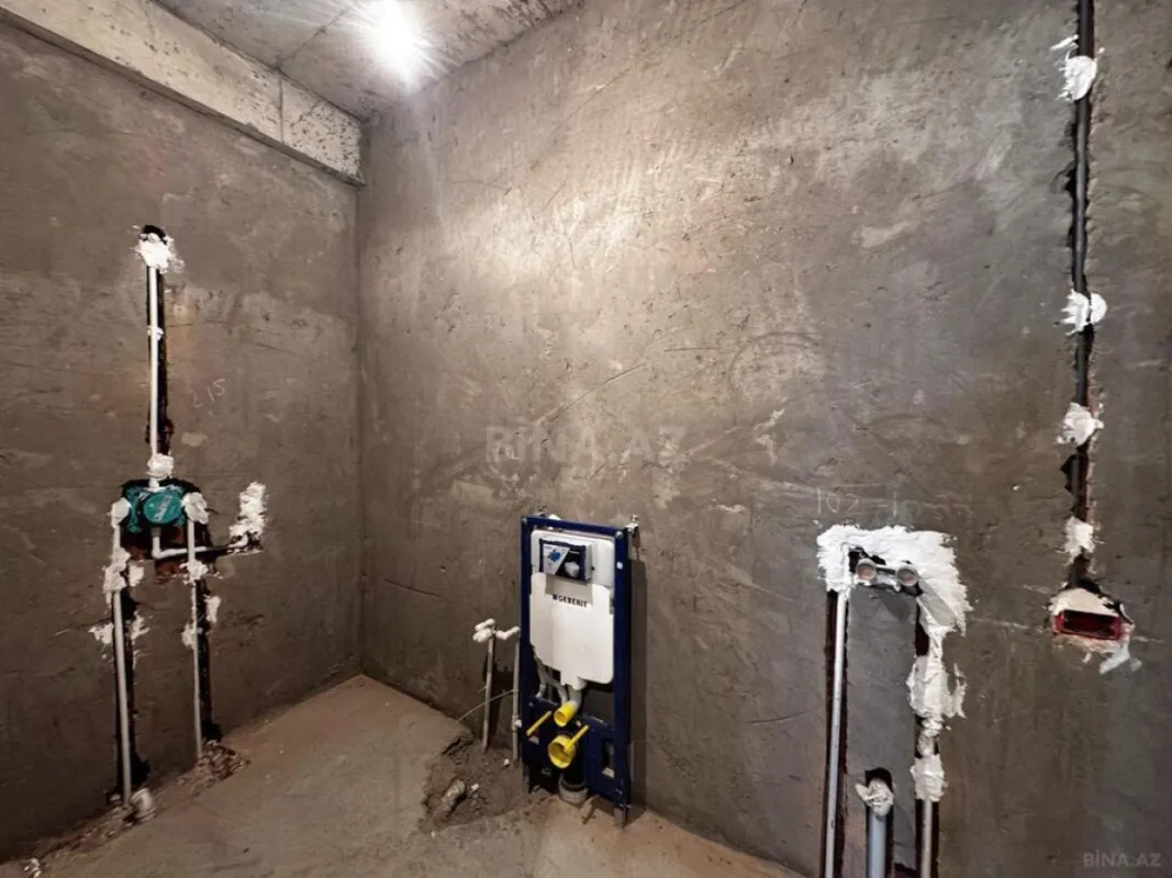 Satılır 4 otaqlı mənzil 200 m²