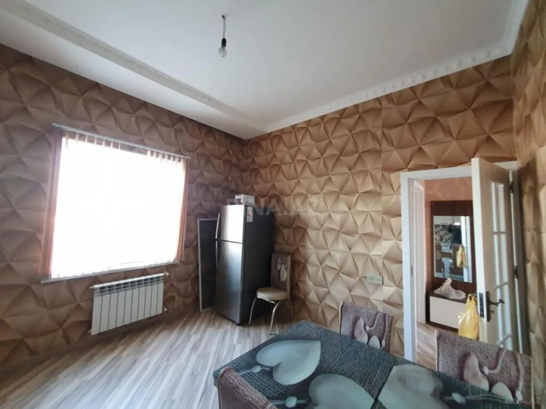 Satılır 5 otaqlı həyət evi 130 m²
