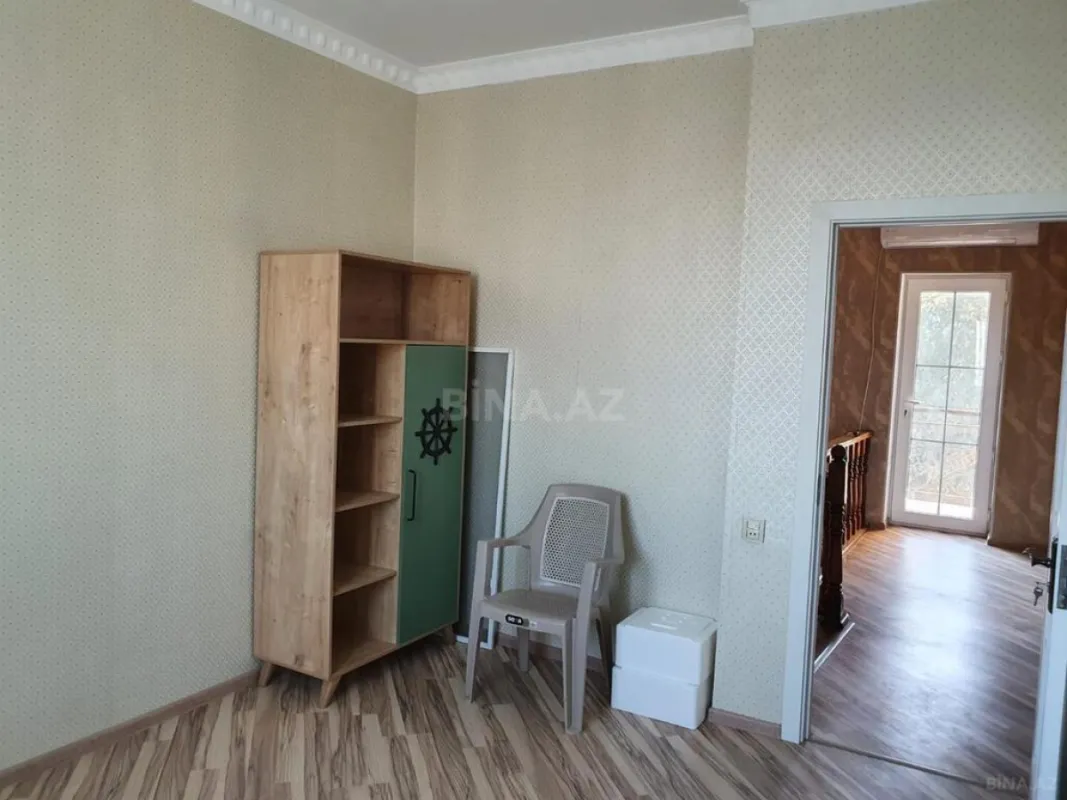 Satılır 5 otaqlı həyət evi 130 m²