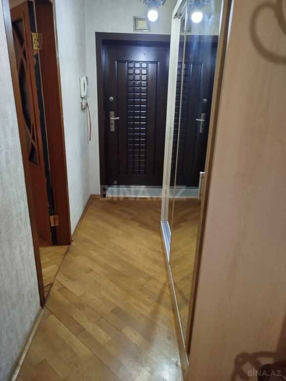 Kirayə verilir 2 otaqlı mənzil 60 m²