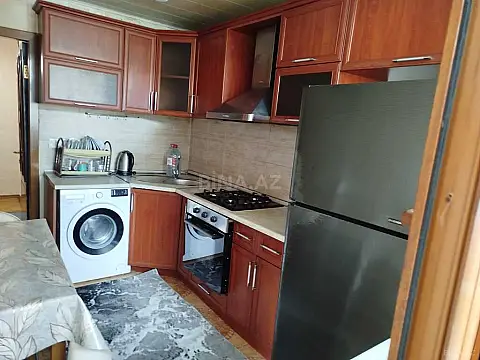 Kirayə verilir 2 otaqlı mənzil 60 m²