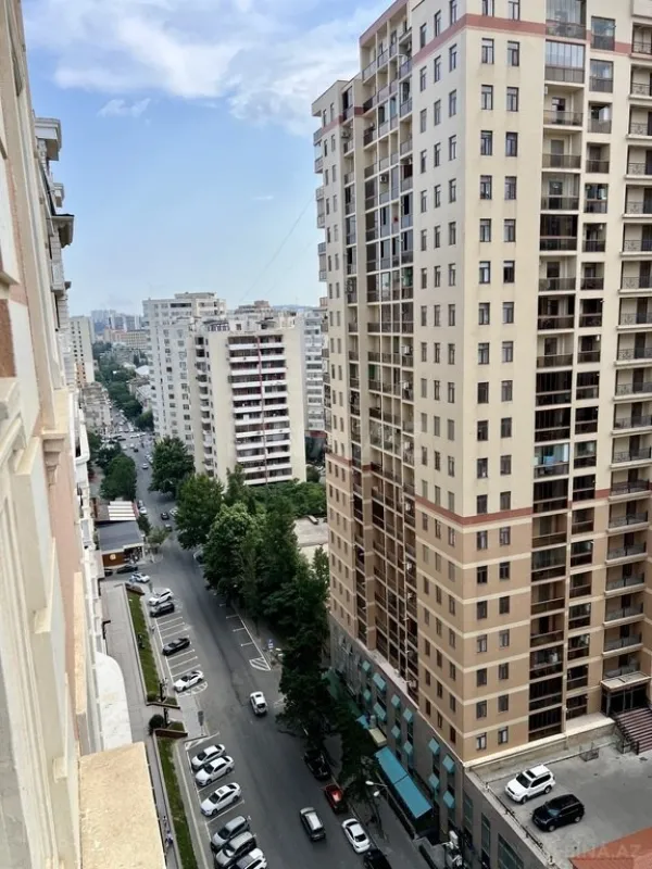 Kirayə verilir 2 otaqlı mənzil 67 m²